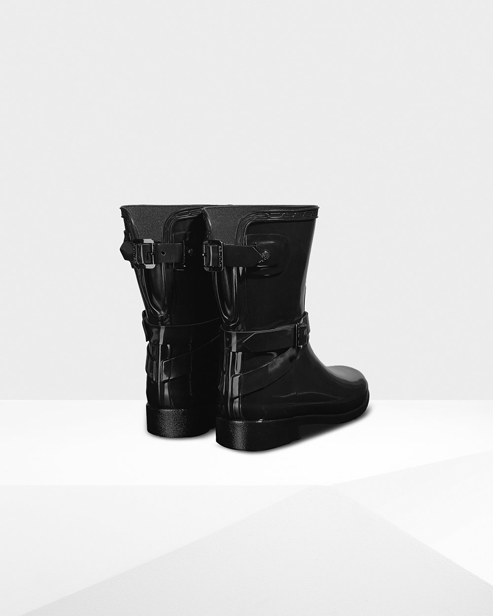 Hunter Refined Slim Fit Adjustable Gloss Short Rain Boots - Outlet Womens Black - LDQGTE875